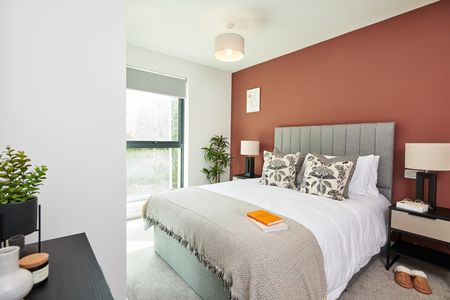 2 bedroom apartment - Photo 2