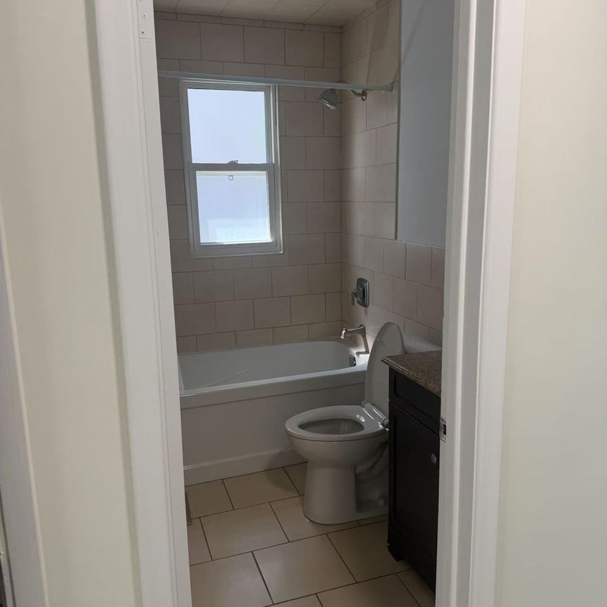 For Lease - 517 Lynett Crescent, Richmond Hill, Ontario - Photo 1