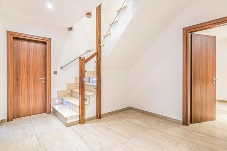 Orchard Drive, Woking, Surrey, GU21 - Photo 2