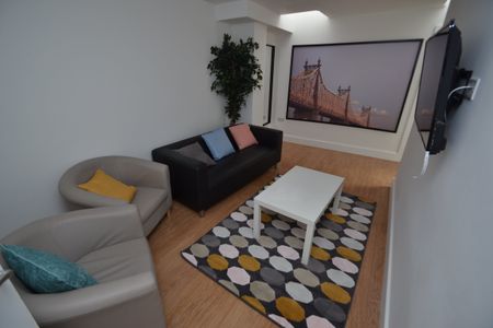 3 bed flat to rent in Cogan Terrace, Cathays, CF24 - Photo 5