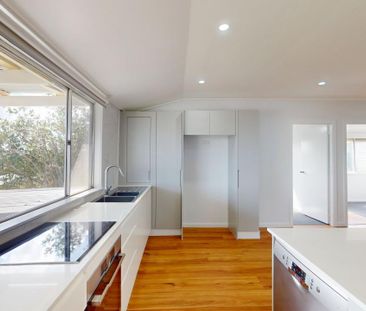 19 Davis Street, Speers Point NSW 2284 - Photo 6