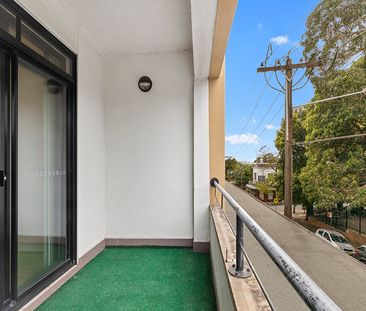 1/2 Holt Street, Stanmore NSW 2048 - Apartment For Rent | Domain - Photo 6