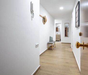 Room in a shared 4-bedroom apartment for rent in Benimaclet - Photo 4