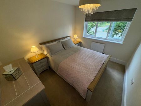 14 Pickwick Gardens, Wolverhampton, West Midlands, WV3 9EH - Photo 5