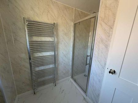 Larch Close, Aylesbury, HP20 - Photo 3