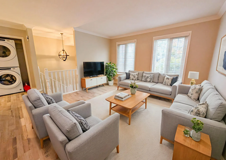 All Inclusive 3 Bedroom Main Unit in Niagara Falls! - Photo 3