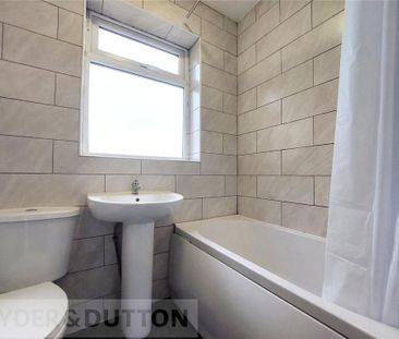 2 bedroom terraced house to rent - Photo 4