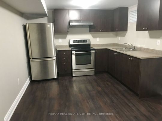 For Lease - 3153 Shadetree Drive, Mississauga, Ontario - Photo 1