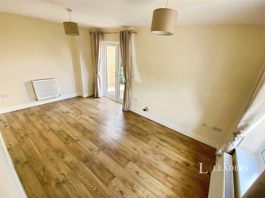 3 bedroom detached house to rent - Photo 1