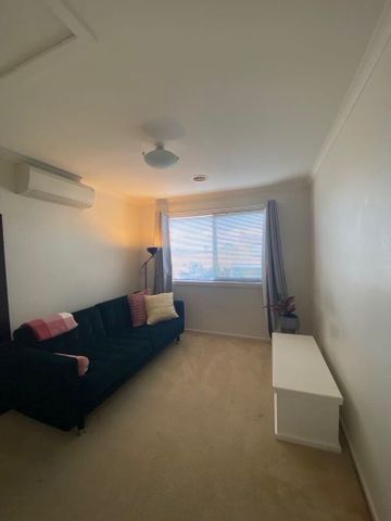 Mount Waverley - Photo 5