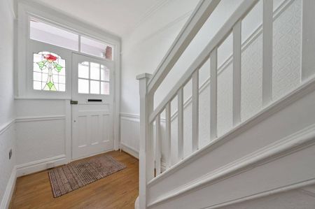 3 bedroom terraced house to rent - Photo 5