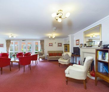 1 bedroom retirement property to rent - Photo 2