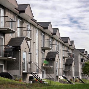 5 1/2 à Louer/mai 2026 - Photo 2