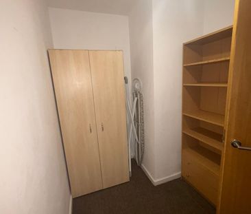 2 Bed Flat, Ordsall Lane, M5 - Photo 3