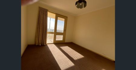 Portarlington Family Living with a View - Photo 5