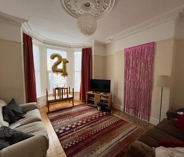 35 Greenbank Avenue, Plymouth - Photo 1