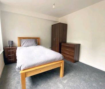 Room in a Shared House, Icknield Port Road, B16 - Photo 3