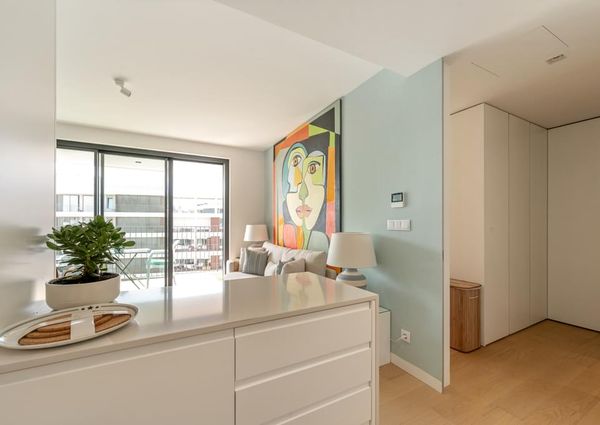 1 Bedroom Apartment with swimming pool, Miraflores, Oeiras