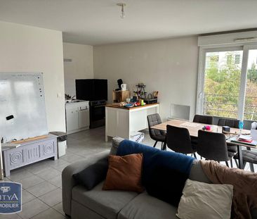 Location Appartement 2 pièces 48m² LYON 8ème - Photo 2