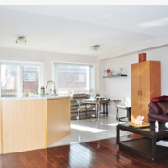 Spacious 3 Bed, 3 Bath, Clean with Ample parking - Photo 1