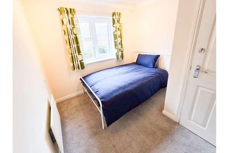 Duchess Close, Bridgwater, TA6 - Photo 2