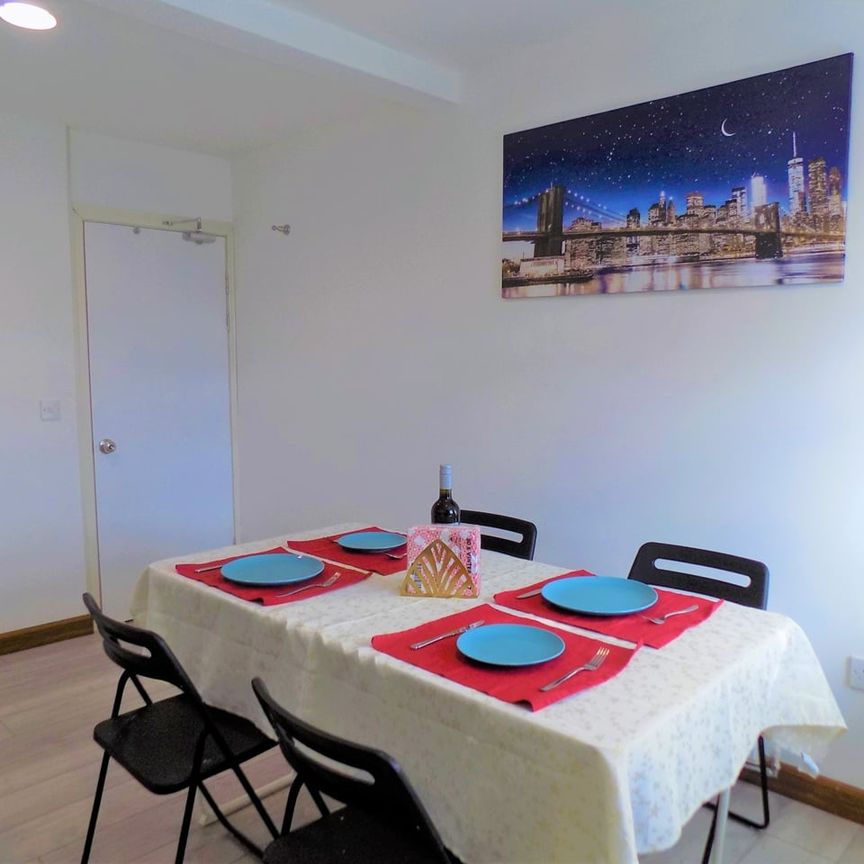 Room in a Shared House, Thimbler Road, CV4 - Photo 1