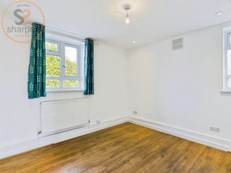 4 bedroom apartment to rent - Photo 3