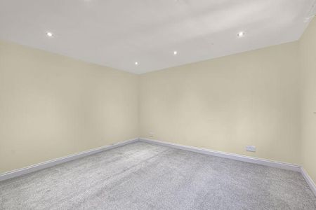 3 bedroom bungalow to rent - Photo 3