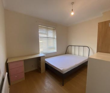 5 bedroom house to rent - Photo 3