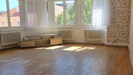 APPARTEMENT F5 AU CENTRE-VILLE - Photo 2