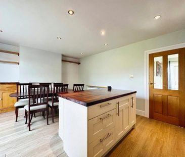 3 bedroom semi-detached house to rent - Photo 6