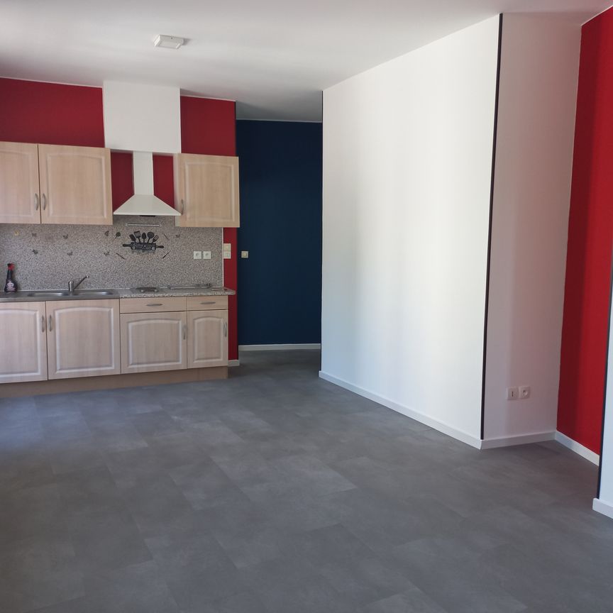 Location Appartement 2 pièces 40m² VICHY 03200 - Photo 1