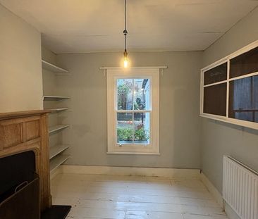 3 Bed Terraced House, London, SE24 - Photo 1