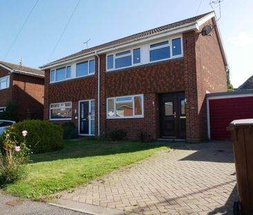 3 bedroom semi-detached house to rent - Photo 1