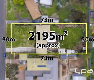 LARGE FAMILY HOME IN MADDINGLEY - Photo 4