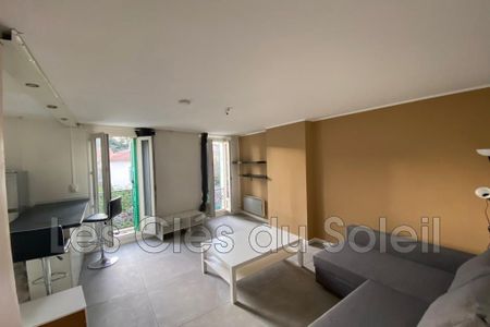 Location appartement 2 pièces 43 m² Toulon - Photo 4