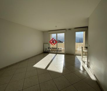 Location Appartement 3 pièces 71m² ST ISMIER 38330 - Photo 2