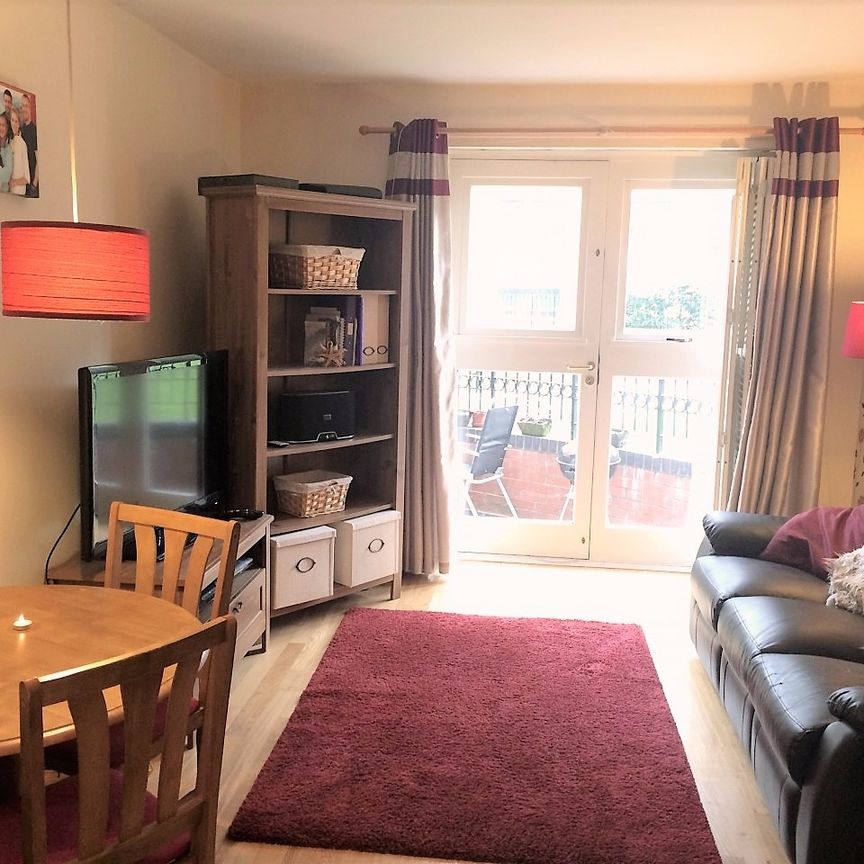 Garden View One Bedroom Apartment to Let in Granby Village Development, Manchester. Onsite Gym and Pool! - Photo 1