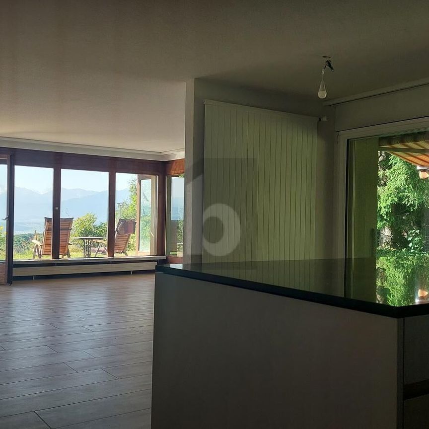 GENEROUS WITH IDLY GARDENS - Photo 1