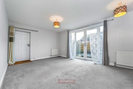 Old Windsor - Photo 3