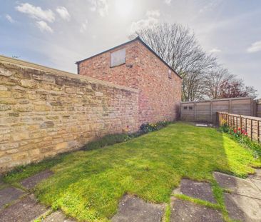 2 bedroom terraced house to rent - Photo 6