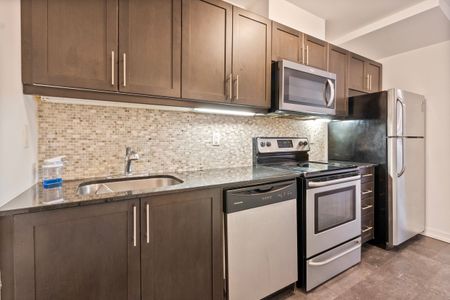 For Lease - 869 Wilson Avenue Unit# 46, Toronto, Ontario - Photo 2