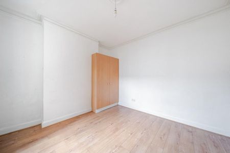 2 bedroom maisonette to rent - Photo 5