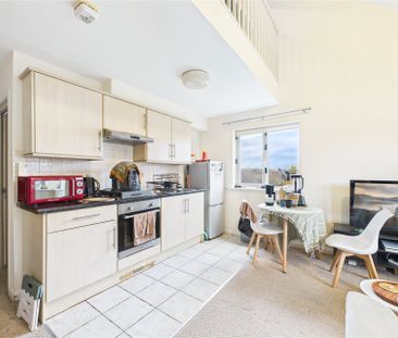 Drift Way, Slough Drift Way, Slough - Photo 1