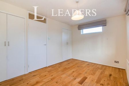 1 bedroom semi-detached house to rent - Photo 5