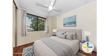 Spacious, Bright & Airy Townhouse. Timber floorboards throughout - Photo 3