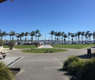 Pine Harbour Living - Photo 4