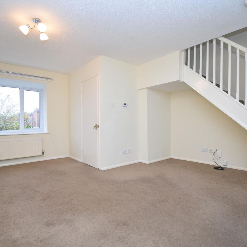 Holly Mede, Ossett - Photo 1