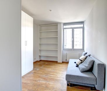 Flat - for rent - Photo 1