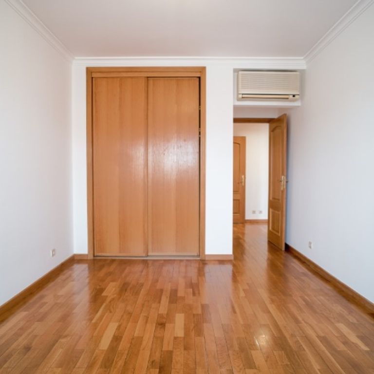 4 room luxury Flat for rent in Avenida Conde Valbom, Lisbon - Photo 1